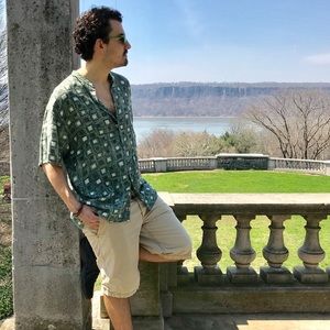 Vintage collarless green pattern shirt